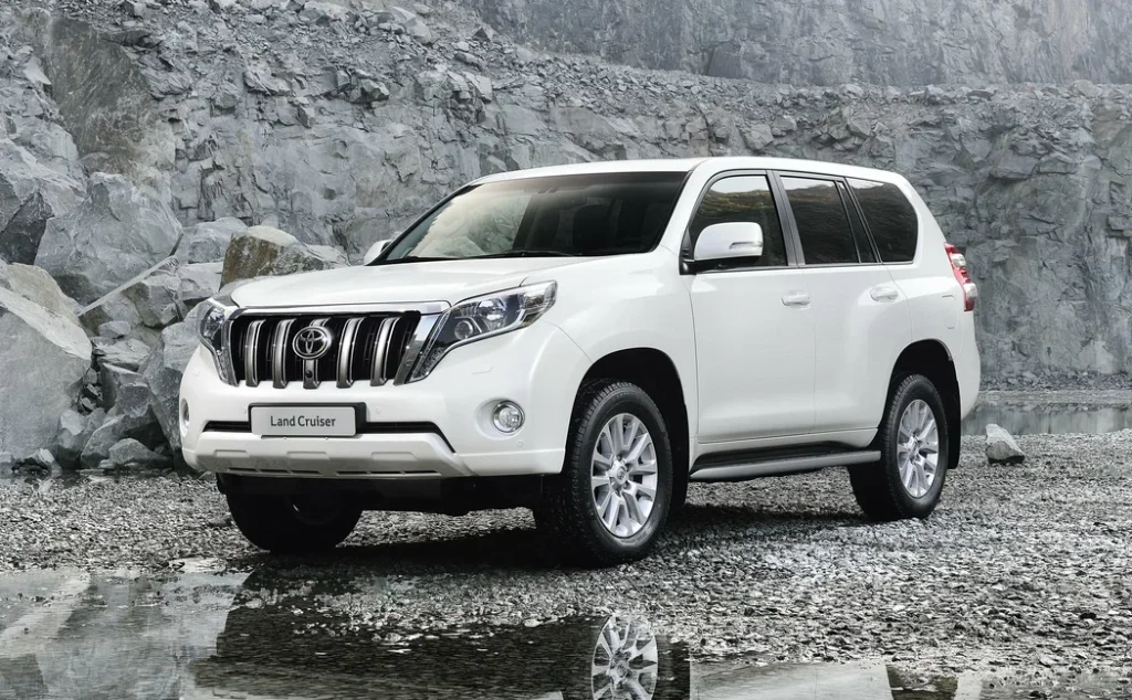 Феномен Land Cruiser Prado 150: почему этот «утилитарный танк» стоит как квартира?!